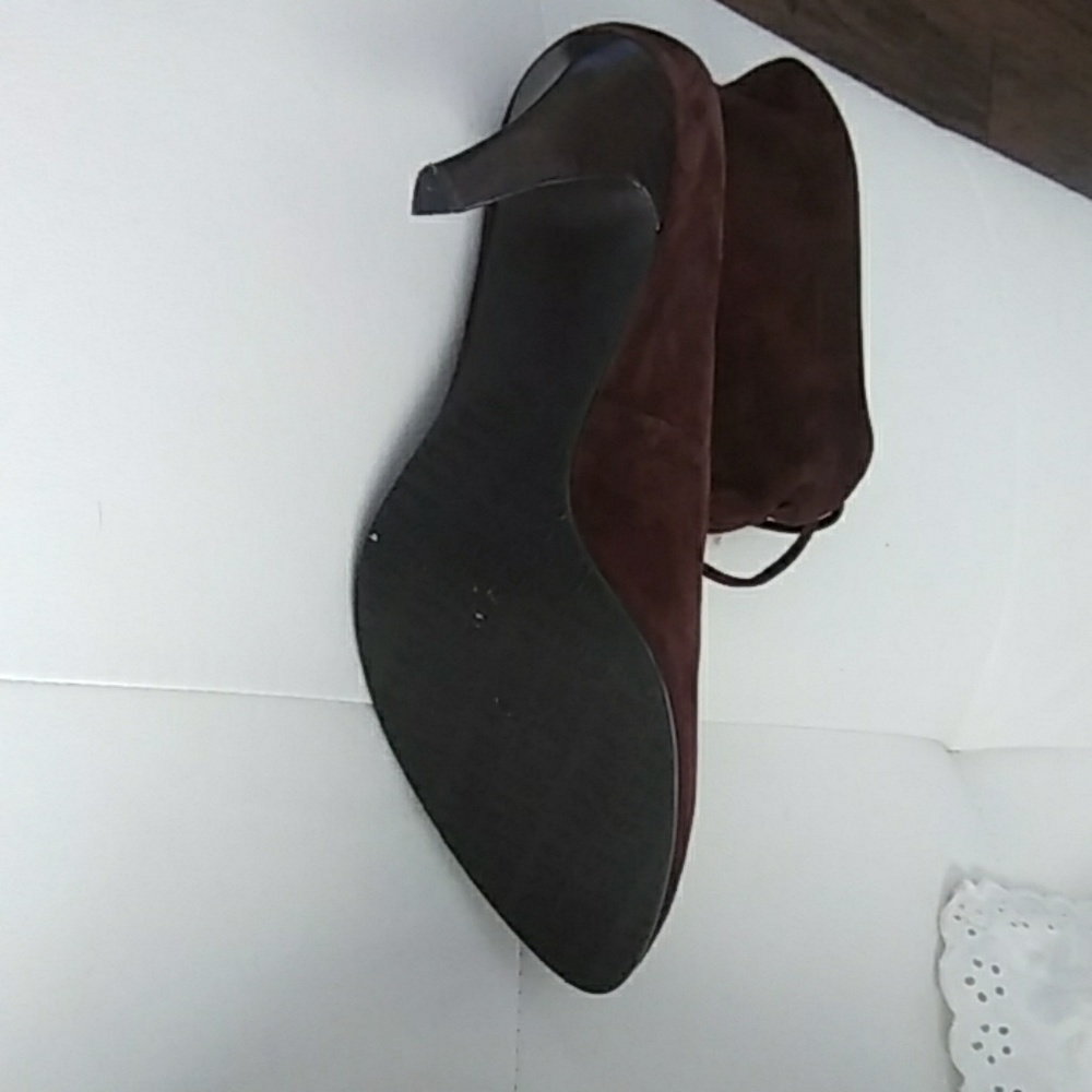 Boots - Picture 3 of 3